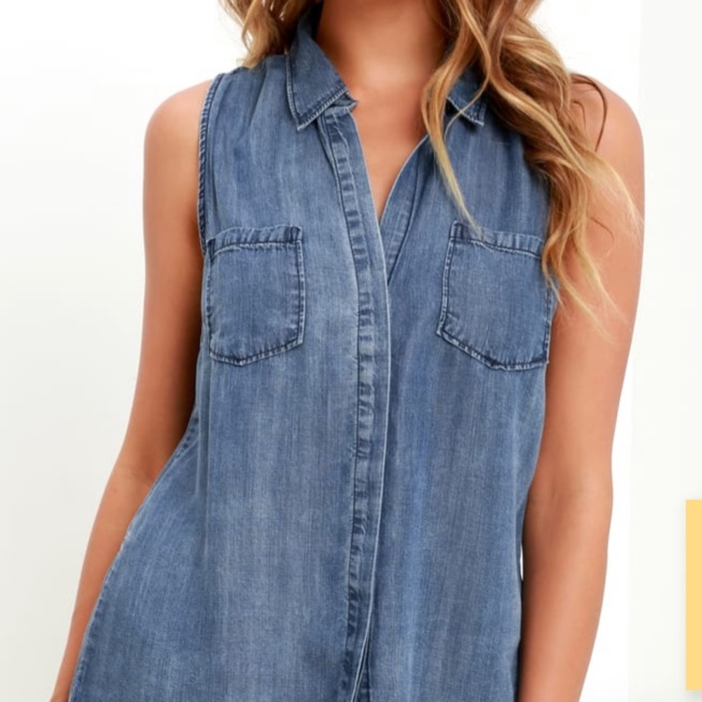 Lulus Chambray Sleeveless Top